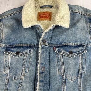 Levi's Blue Sherpa-Lined Denim Truckers Jacket XL